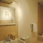 Maison Nº 20 *
