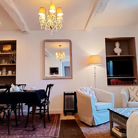 Maison Nº 20 *