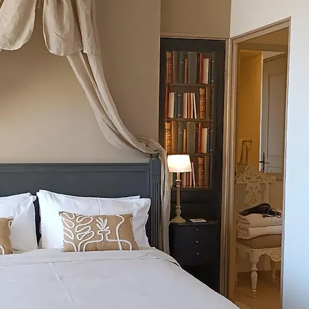 Maison Nº 20 איימט